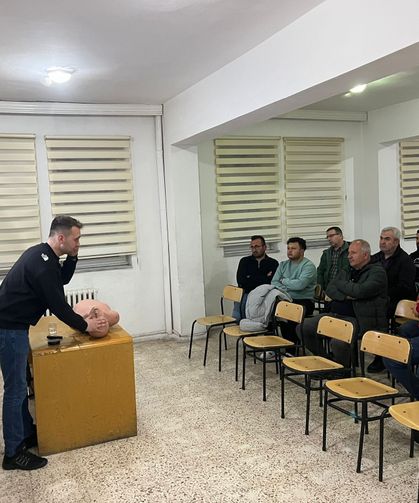 Gördes'te STK’lara yönelik ‘hayat kurtaran’ eğitimler başladı