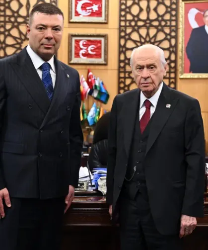 MHP'de İzzet Ulvi Yönter’in yerine Özgür Bayraktar getirildi