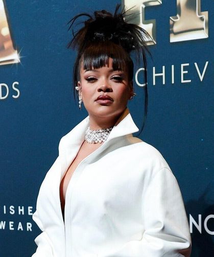 Rihanna'nın evine silahlı saldırı