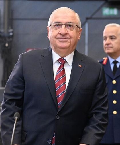 Bakan Güler İngiltere'ye gidiyor