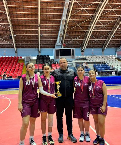 Özel Spil Anadolu Lisesi potada ilk 4’e girmeyi başardı!