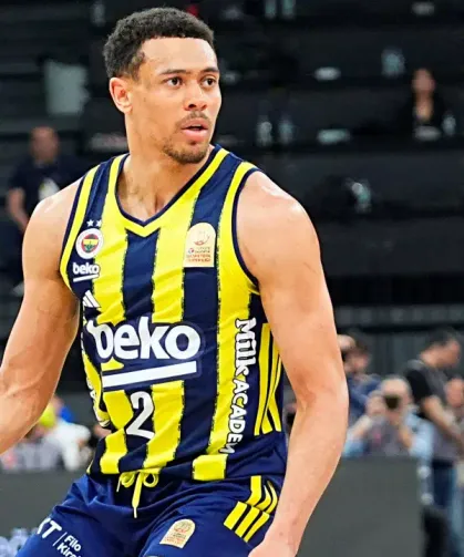 Fenerbahçe Beko galibiyetle bitirdi: 5 maçlık hasreti sona erdi!