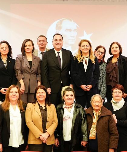 Kadın Belediye Başkanları Manisa’da Bir Araya Geldi