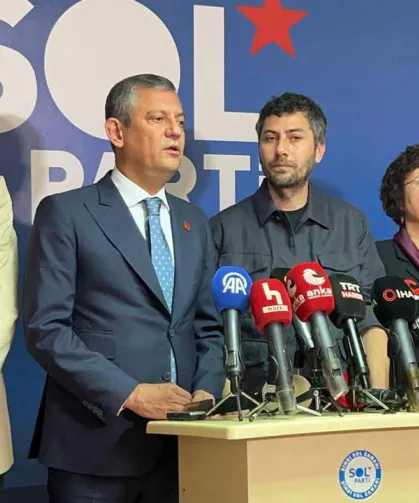 CHP lideri Özgür Özel'den SOL Parti'ye ziyaret