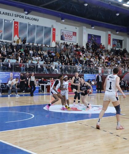 Turgutlu Belediyespor Kırklareli’nde avantajı kaptı