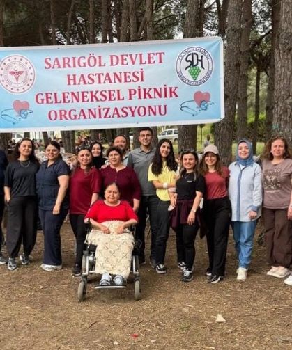 Sağlık çalışanları piknikte buluştu