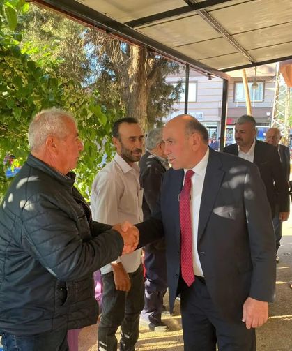 Başkan Akdeniz bayram namazını Afşar Mahallesi’nde kıldı