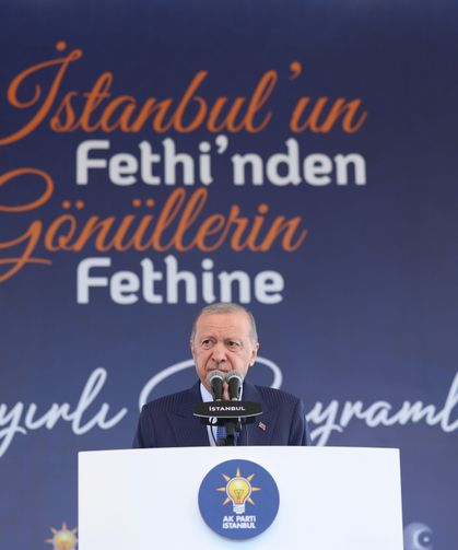 Cumhurbaşkanı Erdoğan, "İstanbul’un fethi dünyanın gözbebeği bir şehirde karanlığın aydınlığa tebdilidir"