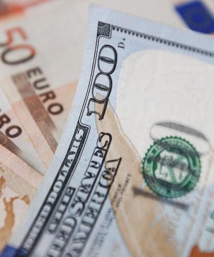 Dolar ve euroda yükseliş sürüyor