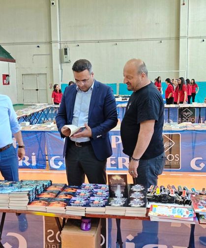 İlçede binlerce kitap öğrencilerle buluştu