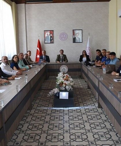 İlçede kadına şiddet ve çocuk koruma için kritik toplantı