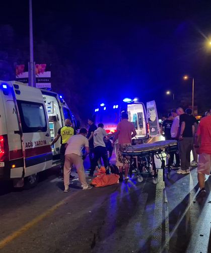 Taksi ile motosiklet çarpıştı: 1 ölü, 1 ağır yaralı