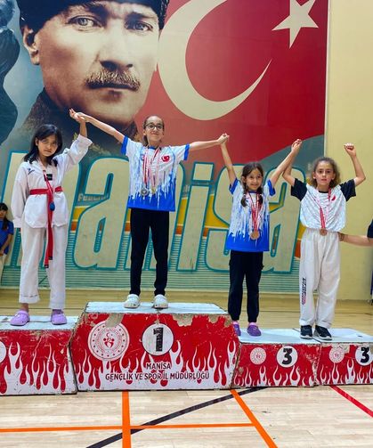 İlk müsabakalarında madalyaya ulaştılar