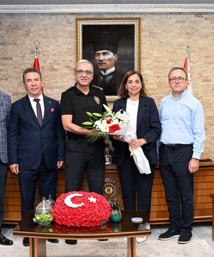 Manisa Kent Konseyi’nden Emniyet Müdürü Adnan Karayel’e “Hayırlı olsun” ziyareti