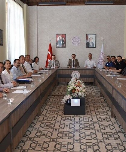 Salihli’de bağımlılıkla mücadele bir kez daha masaya yatırıldı