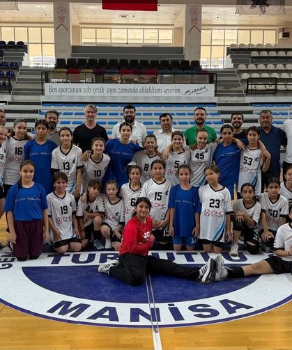 Turgutlu Elit Genç Akademi Spor Kulübü Türkiye Şampiyonu oldu