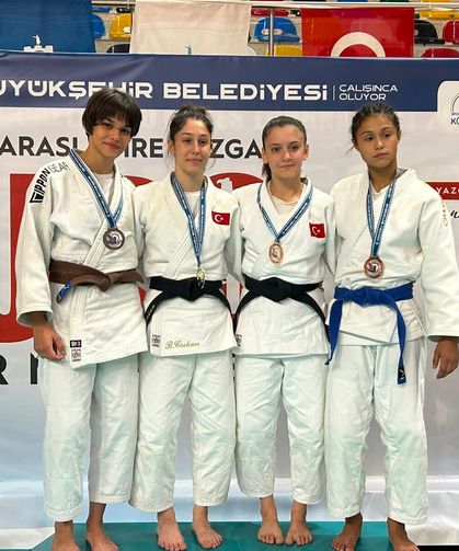 Manisalı judoculardan uluslararası arenada 9 madalya