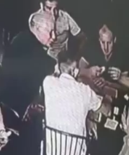 Ölümden dönen adam okey oynamaya devam etti