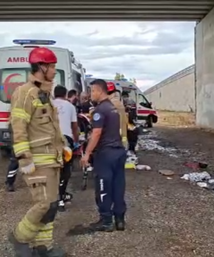 Köprülü kavşakta feci kaza: 3 ölü, 2 ağır yaralı