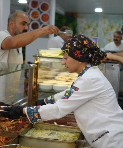 Herkes yapamazsın dedi ama o 19 yaşında kendi işini kurdu