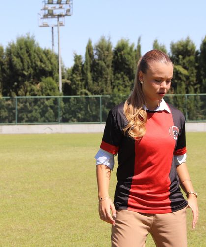22 yaşındaki Zeynep Mestan, Turgutluspor'un teknik direktörü oldu