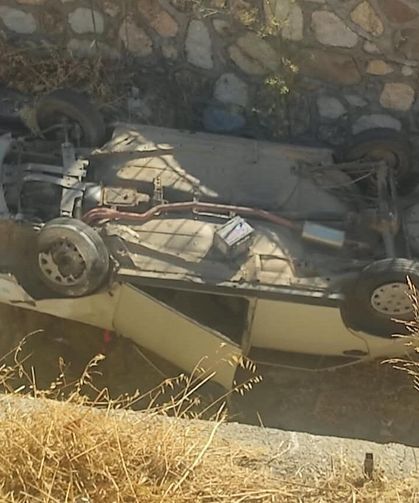 Çaldıkları otomobille dereye uçtular