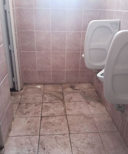 Manisa’da İlkokul Tuvaletlerinin Durumu Tepki Çekti