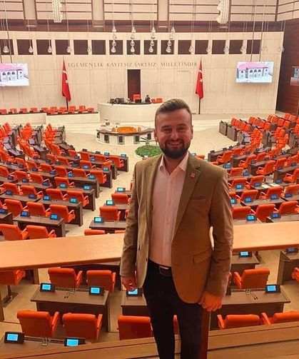 Mehmet Arslan'dan kız kardeşi Özge Arslan'a destek