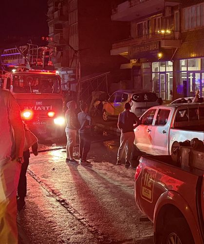 Yangına uykularında yakalandılar: 5 kişi dumandan etkilendi