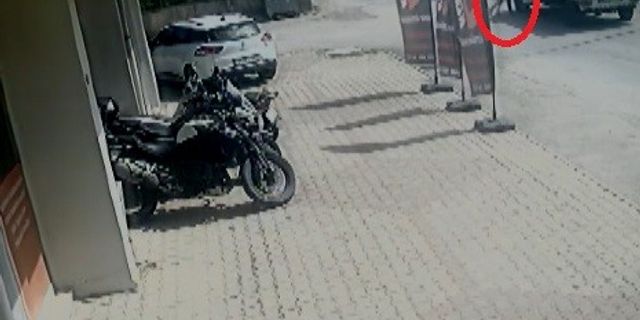  İzmir'de silahlı saldırı güvenlik kamerasında