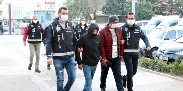 İzmir'deki yasa dışı silah ticareti: 4 tutuklama!