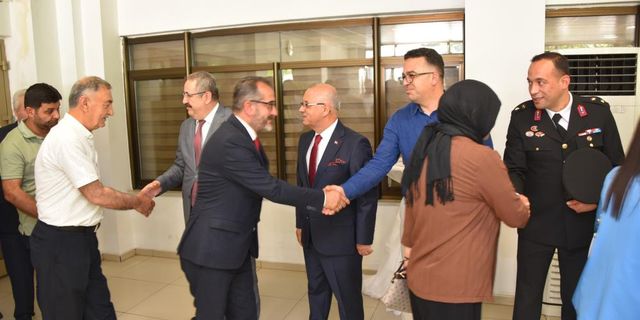 Salihli protokolü bayramlaştı