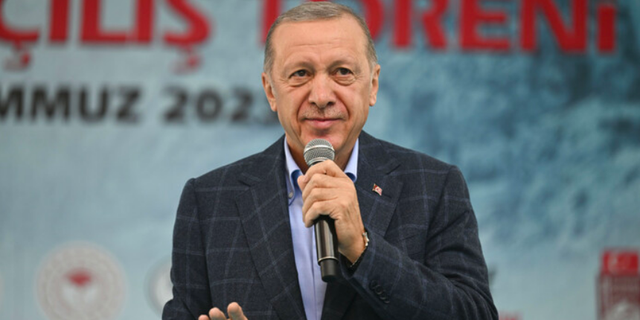 Erdoğan: Tokatçılığa imza atıp CHP'den 39 milletvekili kopardılar