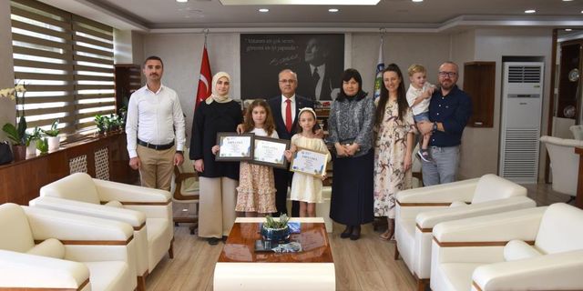  Başkan Kayda, İspanya’da madalya kazanan minikleri ağırladı