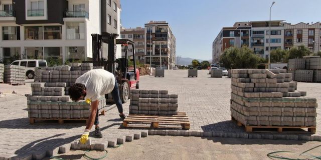 Muradiye'nin bozuk yolları yenileniyor