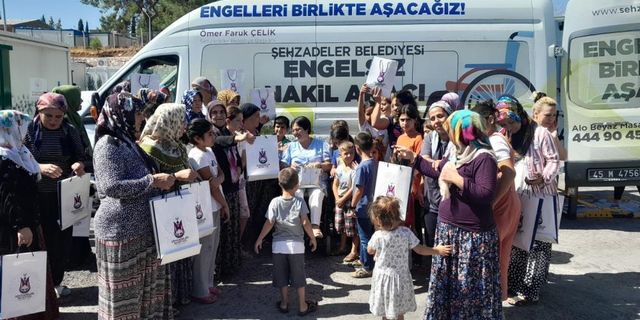Manisa'dan Adıyaman'a kurulan gönül köprüsü yüzleri güldürüyor