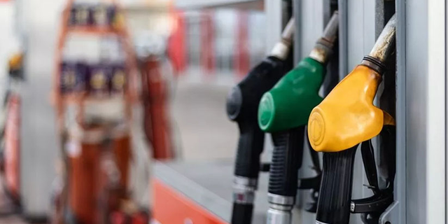 40 lirayı aşan motorinin ardından bir büyük zam da benzine