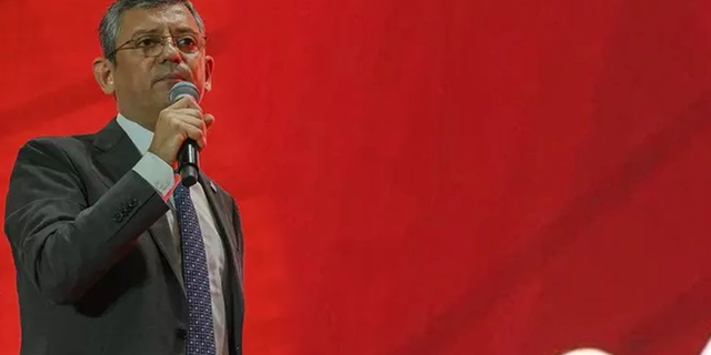 Özgür Özel'in konuşmasında Kılıçdaroğlu sloganı: 'Beni Soylu susturamadı...'