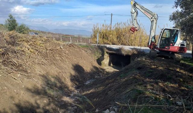 Dere yatakları temizleniyor, tarım arazileri koruma altına alınıyor