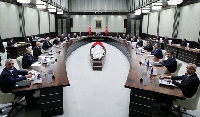 Kabine bugün toplanıyor! Gündem emekli maaşları ve vergisiz telefon