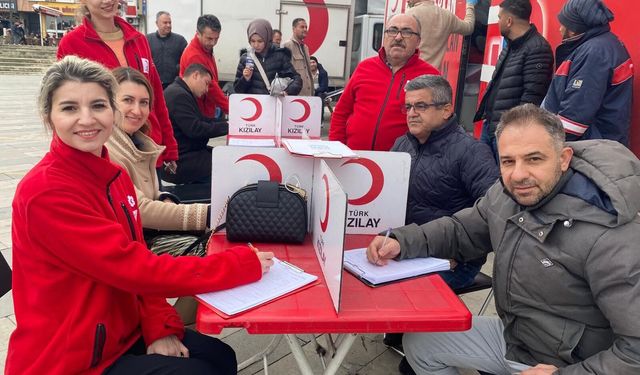 Kızılay'ın kadın gönüllüleri iş başında