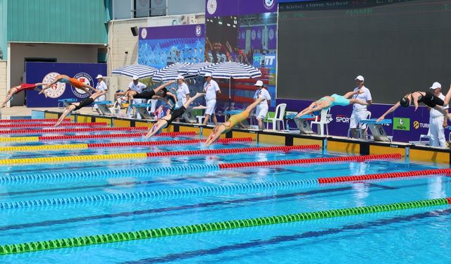Turkcell Türkiye Uzun Kulvar Yüzme Şampiyonası Manisa’da başladı