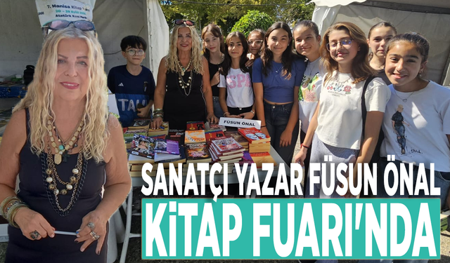 Sanatçı yazar Füsun Önal Kitap Fuarı'nda