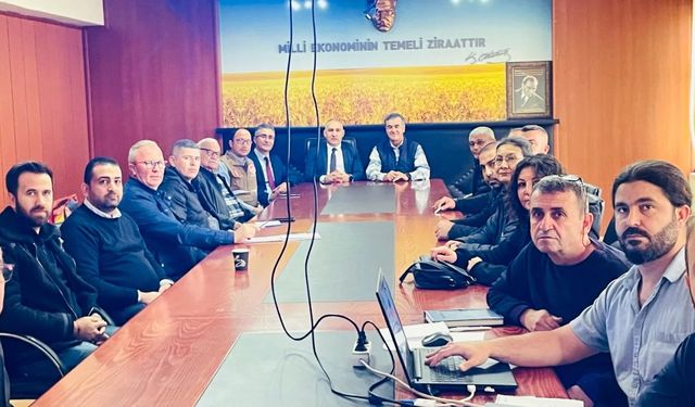 Manisa'da Damızlık Sığır Yetiştiricileri Birliği çalışanları eğitimden geçti