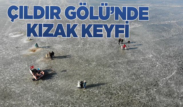 Çıldır Gölü'nde atlı kızak keyfi