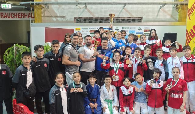 Yunusemreli judocular, Avusturya'dan başarıyla döndü