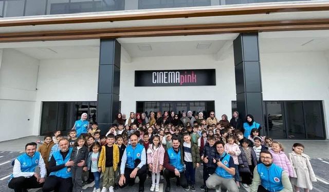 Kur’an kursu öğrencilerine sinema etkinliği