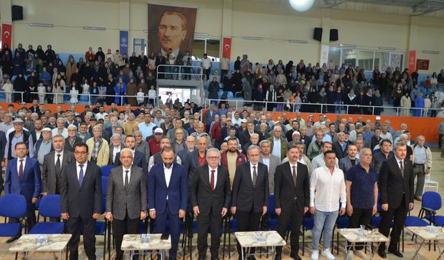 Kırkağaç'ta 25 yıl sonra hafızlık merasimi düzenlendi
