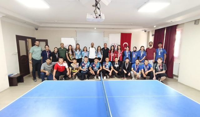 Masa tenisinde kazananlar belli oldu