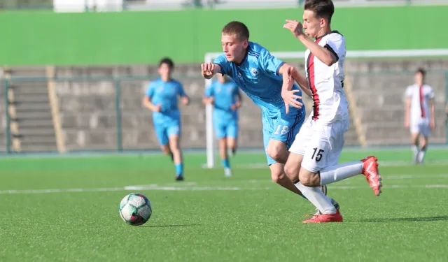 Bursa Gemlik Belediyespor U17 şampiyon oldu